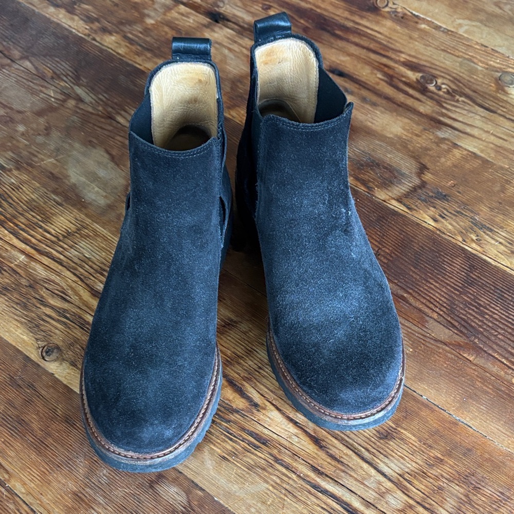 Samuel Hubbard Black Suede Chelsea Boots, sz 8.5